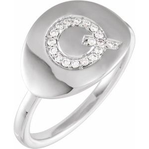 14K White 1/10 CTW Natural Diamond Initial Q Ring - BN & CO JEWELRY
